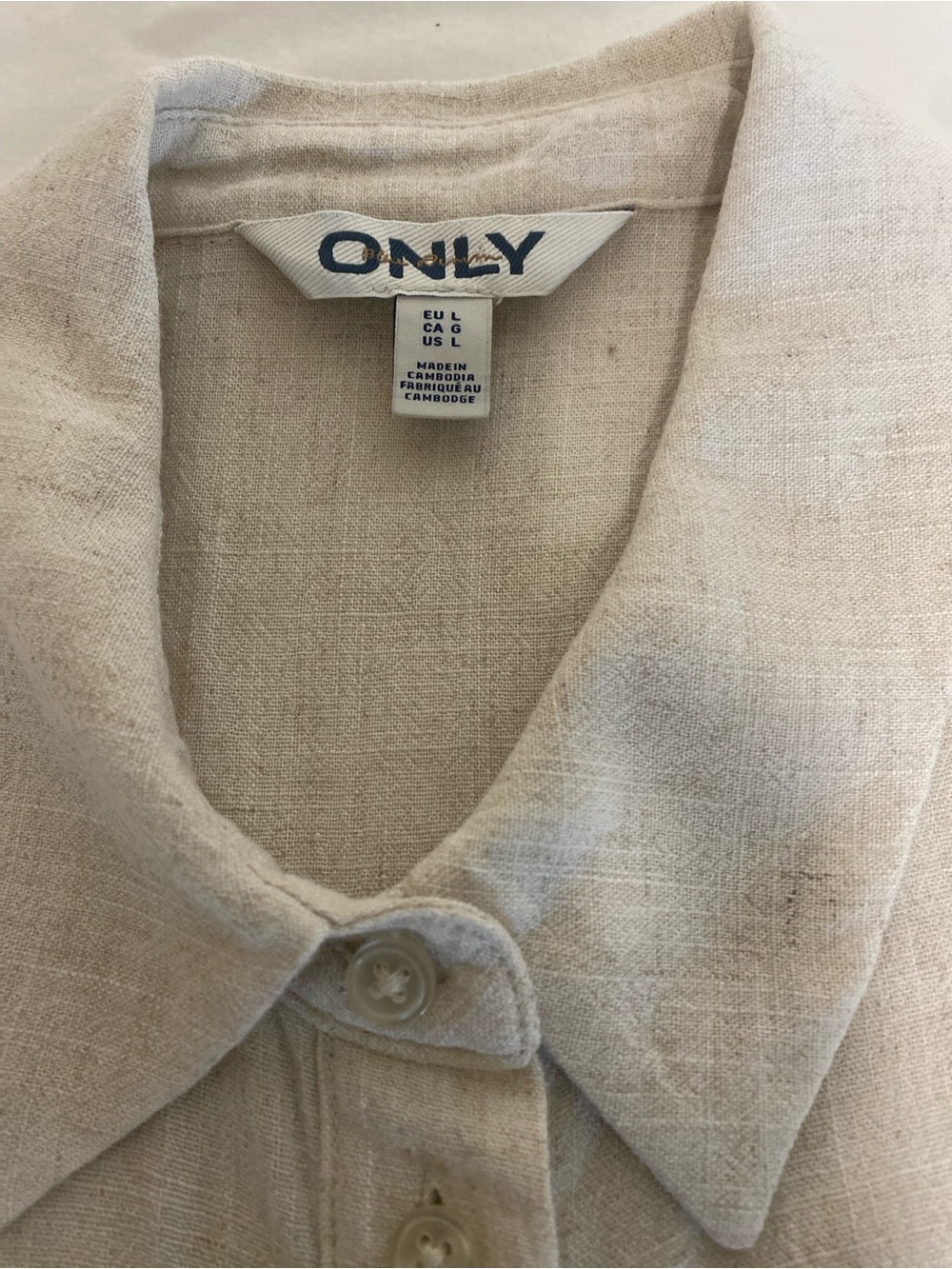 ONLY Sleeveless Button-Front Tiered Dress in Light Beige - Picture 5 of 6